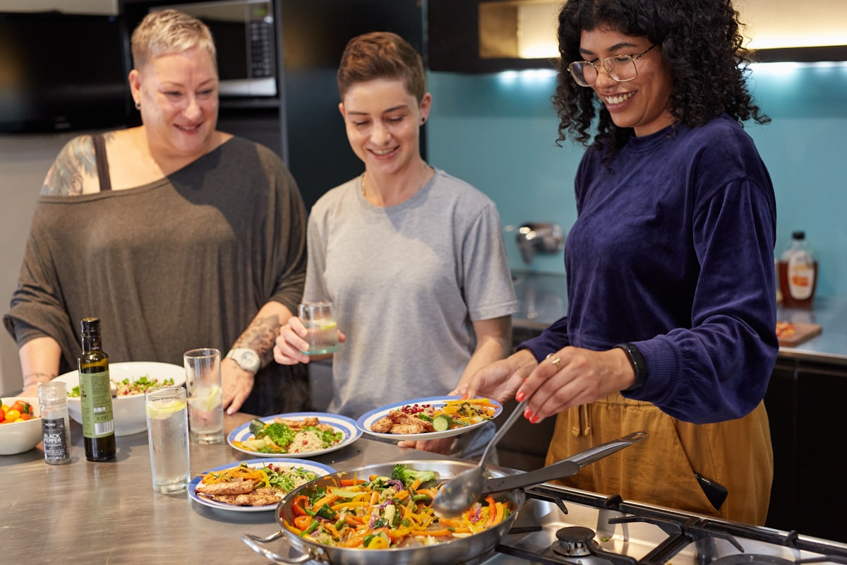 Professional nutritionist teaching healthy cooking techniques